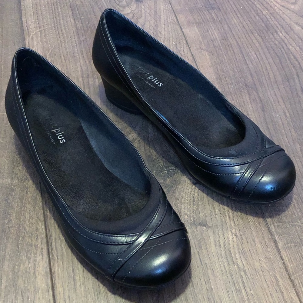 Low wedge heels